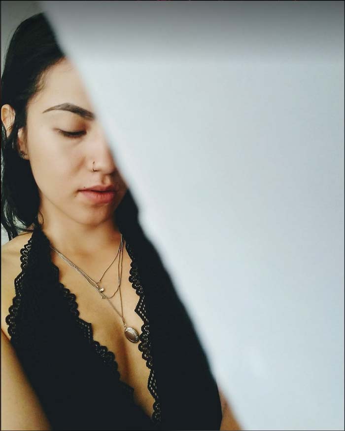 Mi vida en discos Annie Flores, pintora  y dibujante mexicana