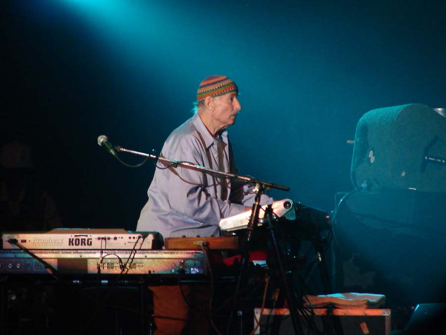 Joe Zawinul: gitano  del jazz panglobal (a noventa años de su nacimiento  y quince de su muerte)