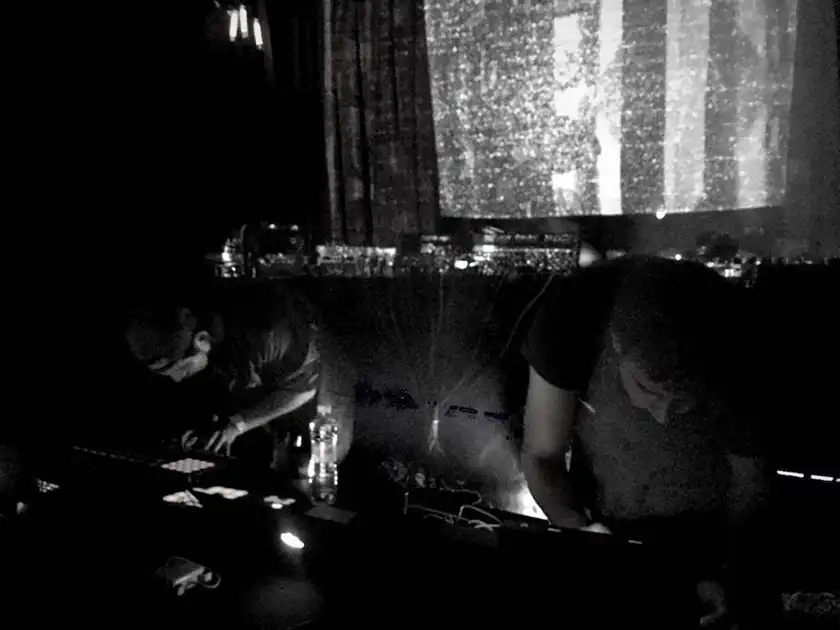 Numb: música electrónica sin etiquetas… y sin optimismo