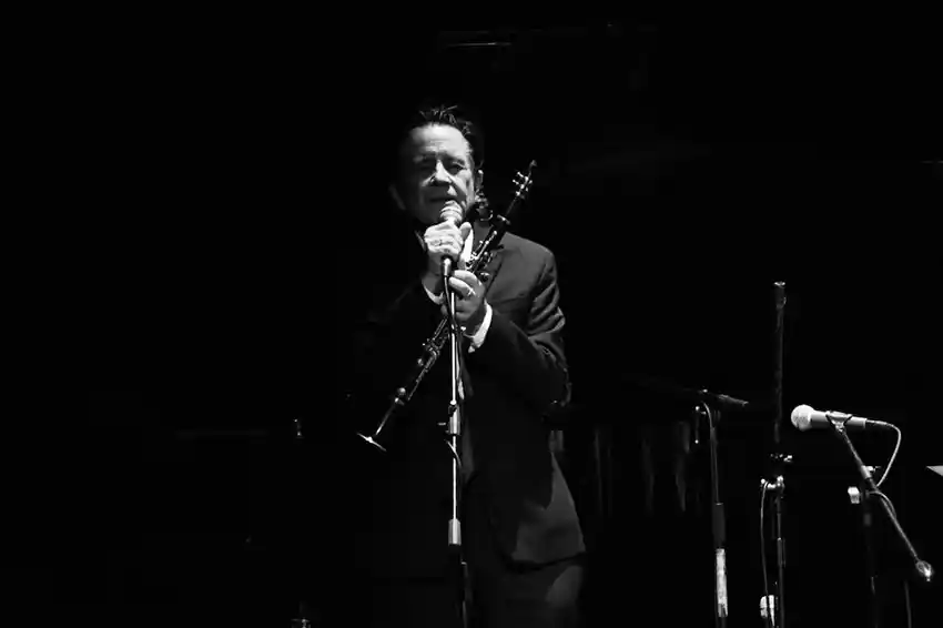 Steven Brown, 30 años en México