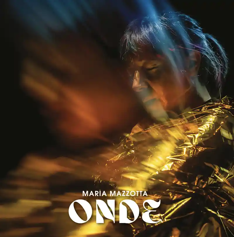 Maria Mazzotta y el amoroso latido del mar